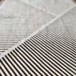 Miękki nowoczesny geometryczny dywan beżowo brązowy