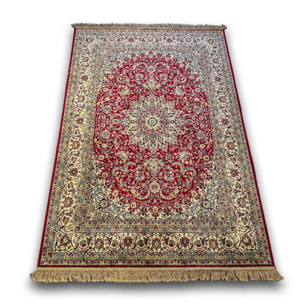 Bellucci 84595 RED: An Exclusive, Thin Burgundy Rug